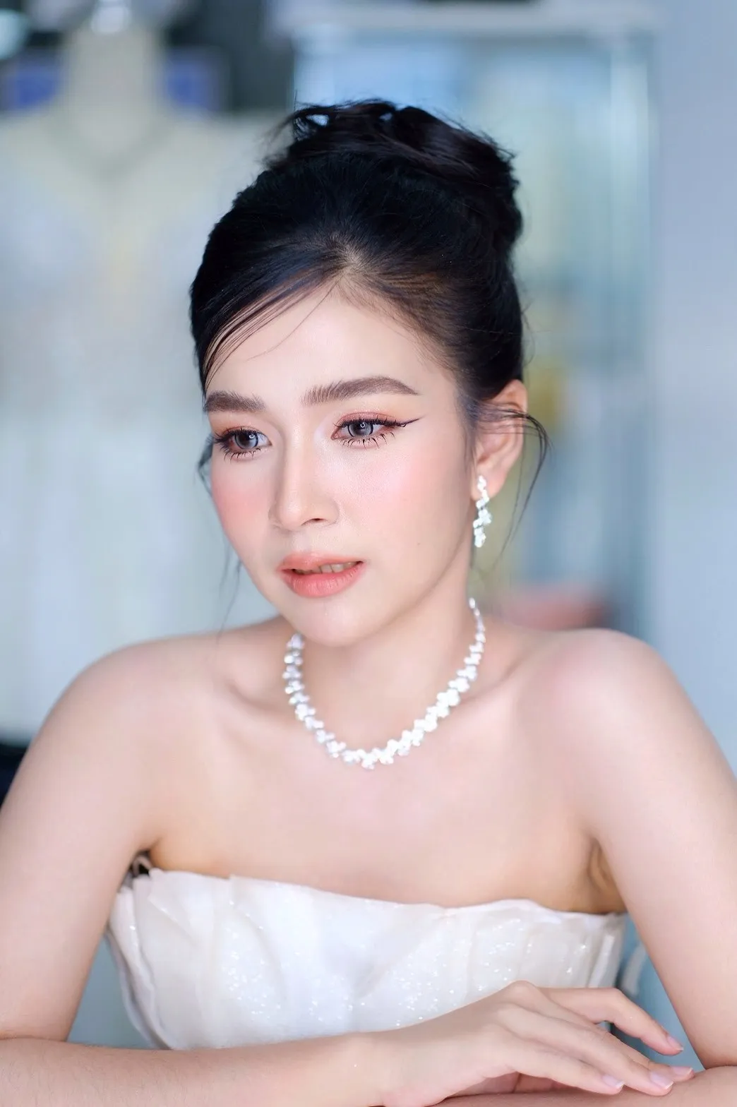 Douyin-Inspired Glam (C-Beauty Trend Bridal) (5)_6_11zon