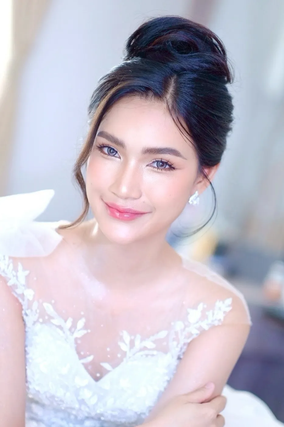 Douyin-Inspired Glam (C-Beauty Trend Bridal) (8)_9_11zon