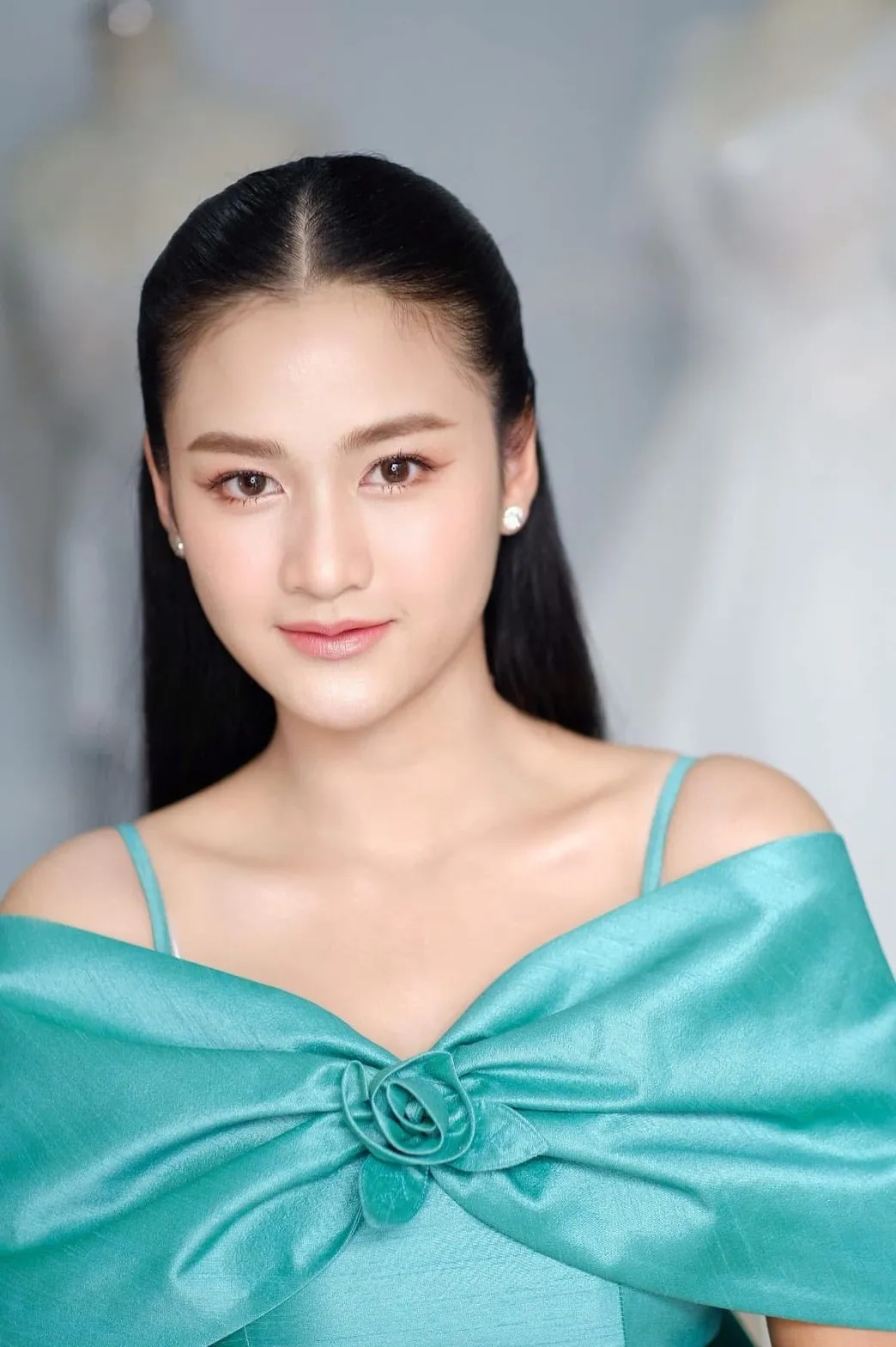 Elegant Nude Bridal (1)_11zon