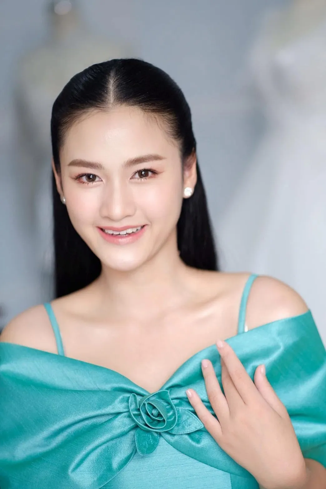 Elegant Nude Bridal (3)_11zon